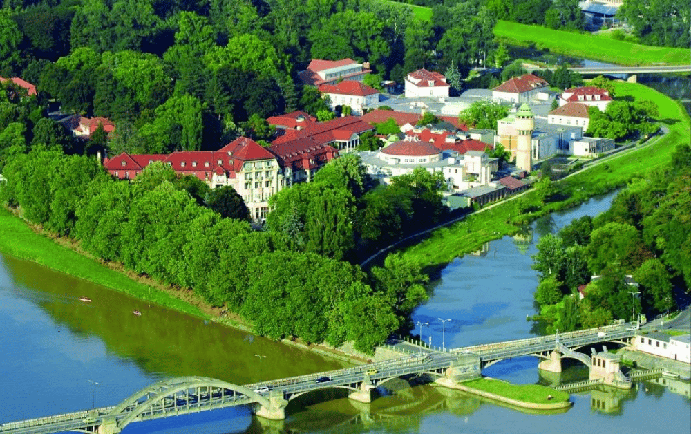 Pöstyén